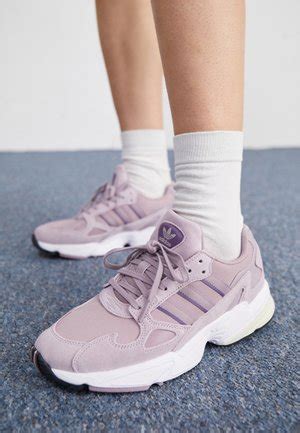 Lilafarbene adidas Schuhe für Damen online kaufen